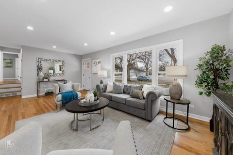 725 Pine St, Deerfield, IL 60015 photo 3