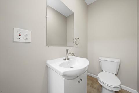 216 Ann St, Elgin, IL 60120 photo 13