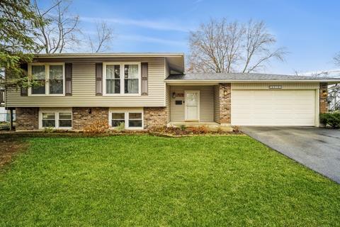 4010 Winston Dr, Hoffman Estates, IL 60192 photo 1