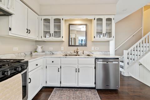 1022 E Jefferson Ave, Wheaton, IL 60187 photo 11