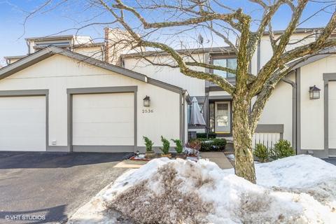 2536 Honeysuckle Ln, Rolling Meadows, IL 60008 photo 1