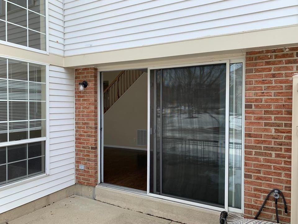  2199 Camden Ln, Hanover Park, IL 60133 photo 4
