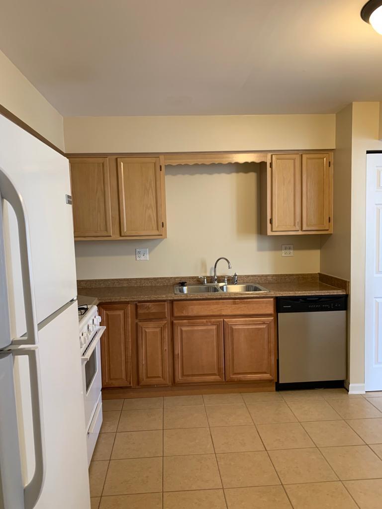  2199 Camden Ln, Hanover Park, IL 60133 photo 5