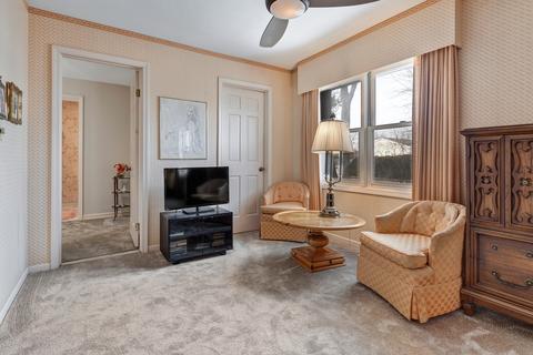 3940 Dundee Rd, Northbrook, IL 60062 photo 11