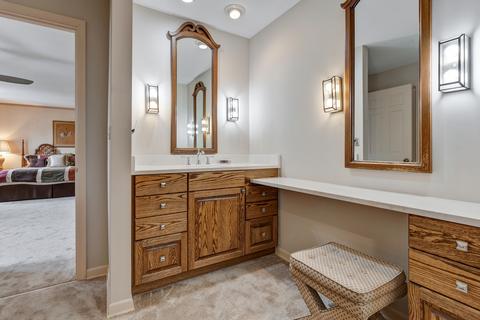 3940 Dundee Rd, Northbrook, IL 60062 photo 12
