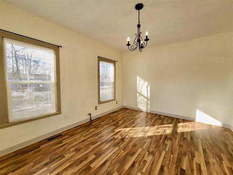 314 E 6th St, Pecatonica, IL 61063 photo 7