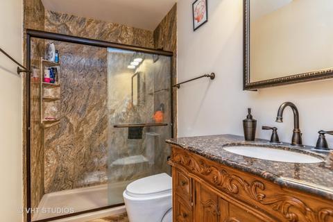 2126 Concord Dr, Mchenry, IL 60050 photo 8