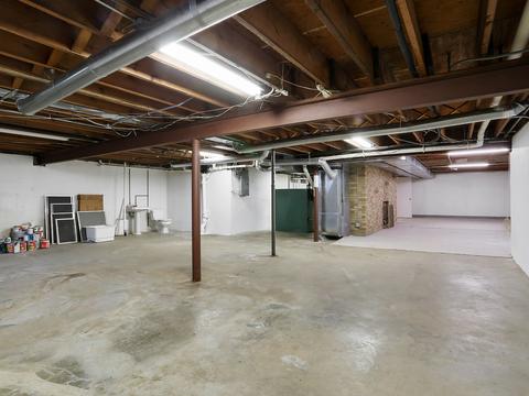 635 E 7th St, Lockport, IL 60441 photo 13