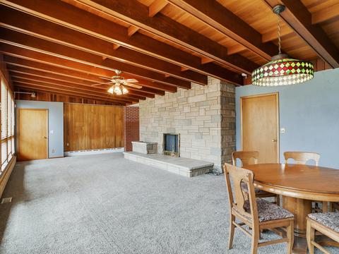 635 E 7th St, Lockport, IL 60441 photo 5