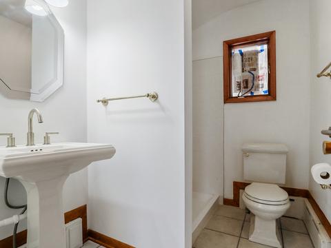 635 E 7th St, Lockport, IL 60441 photo 9