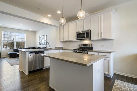 1132 E Bauer Rd, Naperville, IL 60563 photo 6