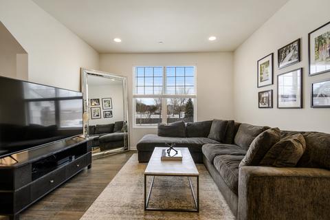 1132 E Bauer Rd, Naperville, IL 60563 photo 4
