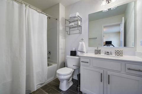 1132 E Bauer Rd, Naperville, IL 60563 photo 23