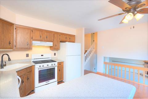 4215 Gloucester Rd, Roscoe, IL 61073 photo 13