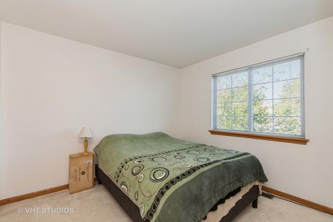 974 Knowles Rd, Gurnee, IL 60031 photo 9