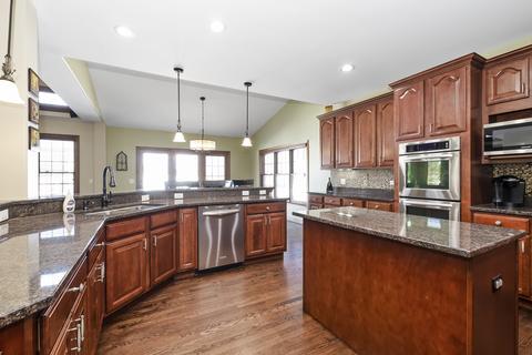 26012 W Chatham Dr, Plainfield, IL 60585 photo 6