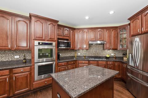 26012 W Chatham Dr, Plainfield, IL 60585 photo 8
