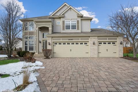 1682 Rosehall Ln, Elgin, IL 60123 photo 1