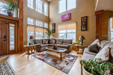 1682 Rosehall Ln, Elgin, IL 60123 photo 4