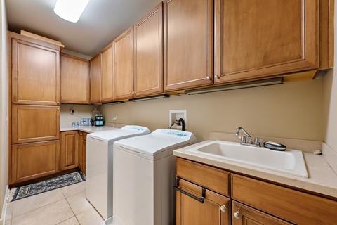 2737 Summit Dr, Glenview, IL 60025 photo 16