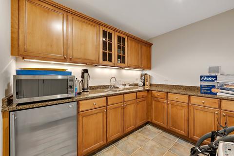 2737 Summit Dr, Glenview, IL 60025 photo 25