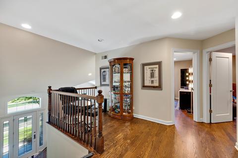 2737 Summit Dr, Glenview, IL 60025 photo 18
