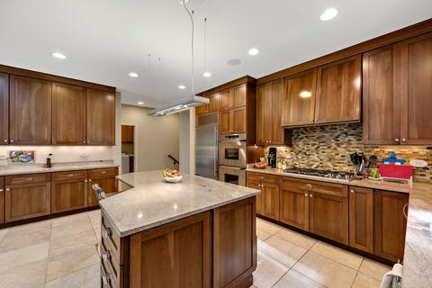 2737 Summit Dr, Glenview, IL 60025 photo 7