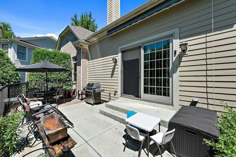 2737 Summit Dr, Glenview, IL 60025 photo 29