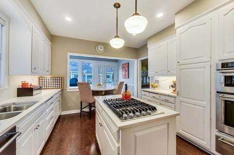 2015 Glenview Rd, Glenview, IL 60025 photo 9