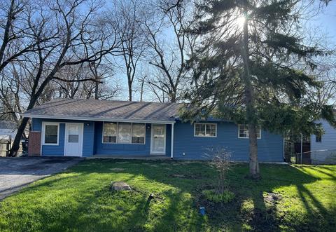 16613 Hillcrest Dr, Markham, IL 60428 photo 2