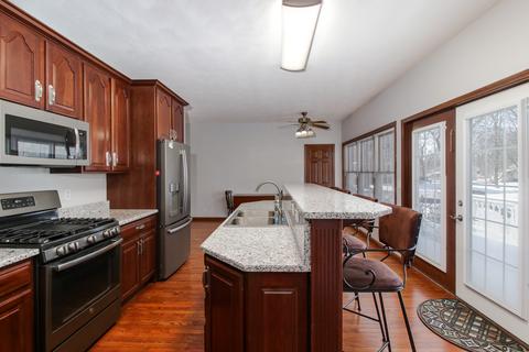 301 W 3rd St, Delavan, IL 61734 photo 10