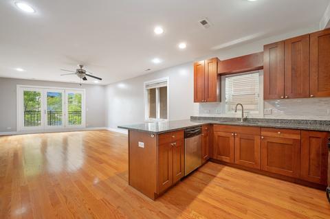 19 E 26th St #3, Chicago, IL 60616 photo 3