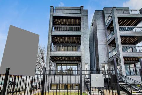 5521 S Indiana Ave #2, Chicago, IL 60637