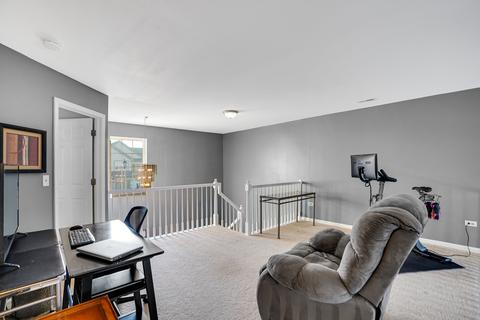 554 Lancaster Cir, Elgin, IL 60123 photo 10