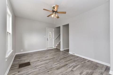 242 Forest Ave, Aurora, IL 60505 photo 4