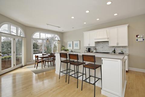 2748 Bennett Ave, Evanston, IL 60201 photo 5