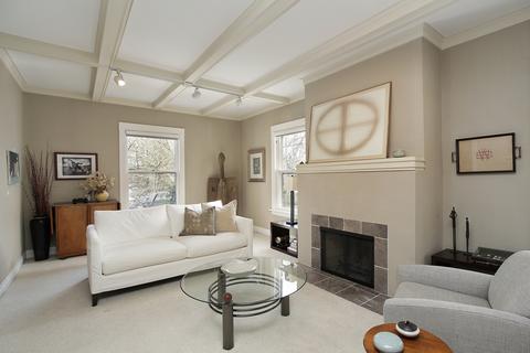 2748 Bennett Ave, Evanston, IL 60201 photo 3