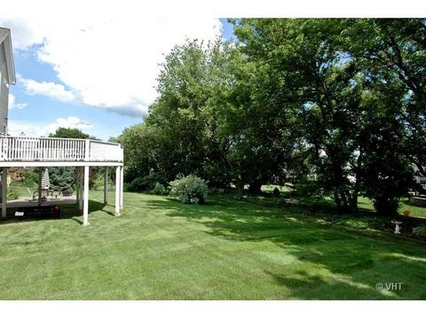 937 Angle Tarn, West Dundee, IL 60118 photo 4