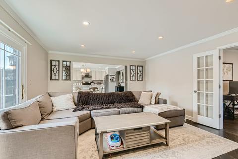 1237 N Hickory Trl, Addison, IL 60101 photo 11