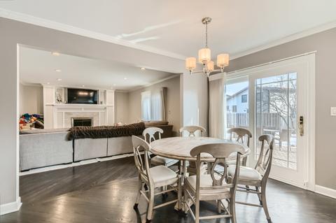 1237 N Hickory Trl, Addison, IL 60101 photo 8