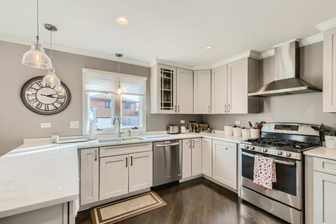 1237 N Hickory Trl, Addison, IL 60101 photo 6