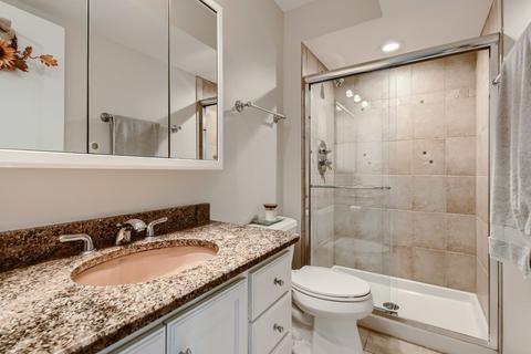 1237 N Hickory Trl, Addison, IL 60101 photo 13