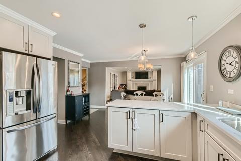 1237 N Hickory Trl, Addison, IL 60101 photo 7