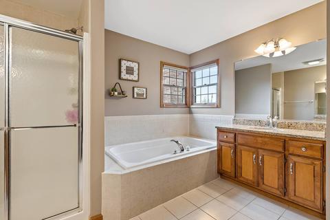 136 N Beverly St, Wheaton, IL 60187 photo 10