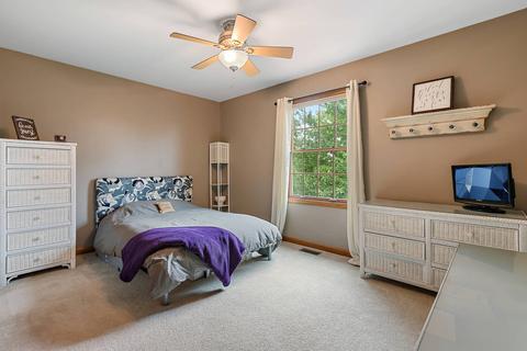 136 N Beverly St, Wheaton, IL 60187 photo 13