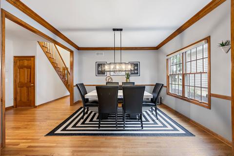 136 N Beverly St, Wheaton, IL 60187 photo 5