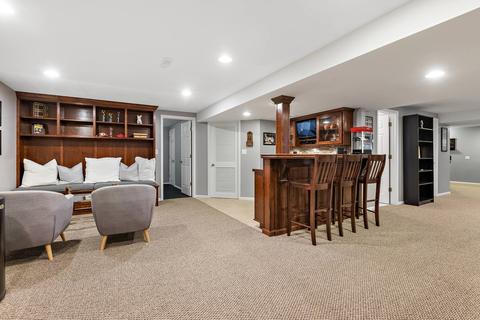 136 N Beverly St, Wheaton, IL 60187 photo 16