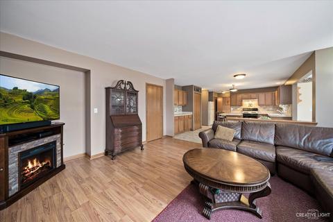 462 Haystack Ct, Dekalb, IL 60115 photo 7