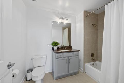 100 E 14th St #907, Chicago, IL 60605 photo 15