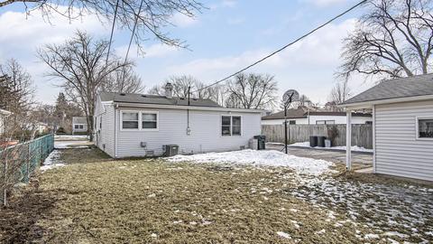 2307 Bluebird Ln, Rolling Meadows, IL 60008 photo 13